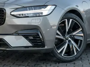 Volvo V90 Kombi R Design Recharge Plug-In Hybrid AWD Bild 5
