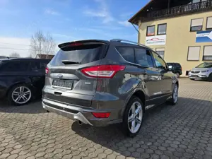 Ford Kuga Individual/Spurhalte/ Pano/ Kamera/ TÜV NEU Bild 5