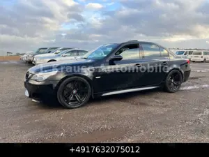 BMW M5 E60 5.0 V10 LCI-Optik Shd HeadUp Scheckheft Bild 3