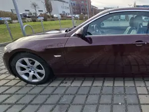 BMW 330 330d DPF Cabrio Aut. Bild 2