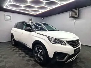 Peugeot 5008 Allure |7 SITZER|AUTOM|LEDER|SITZHEIZUNG Bild 2