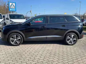 Peugeot 5008 Allure Pack 7-SITZER*TEILLEDER*NAVI*LED Bild 3