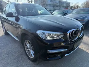 BMW X3 xDrive30d Luxury Line AT Bild 2