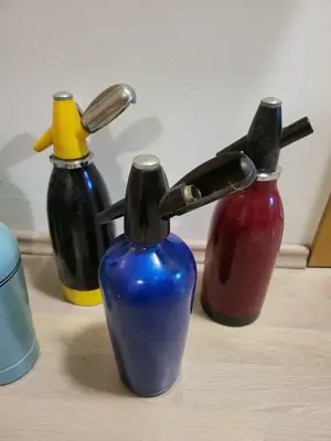 verschiedene ANTIKE Sodaflaschen Siphon Syphon Sifon Soda 1950 70 Bild 5