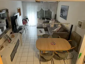 Schöne helle teilmöblierte 4 ZKB-Maisonette-Wohnung mit EBK, Keller, Balkon und Trifelsblick