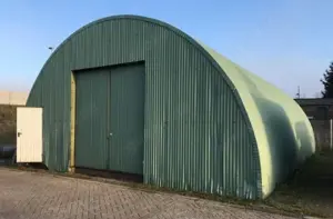 Rundbogenhalle Runddachhalle Stahlkonstruktion Stahlhalle Halle Bild 4