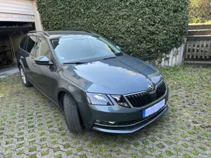 Skoda Octavia 1.0 TSI Style Kombi, 85 kw   115 PS, Metallic-Lackierung grau