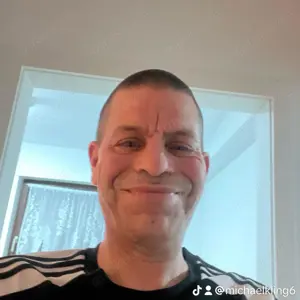 Suche eine liebevolle ehrliche Partnern