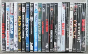 Filmsammlung mit 200x DVD-Filmen im Cover >>> 200 Euro