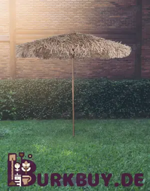 Bambus-Sonnenschirm mit Bananenblatt-Dach