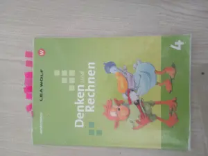 Verschiedene Schulbücher von 2-4 zu verkaufen Bild 5