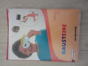 Verschiedene Schulbücher von 2-4 zu verkaufen Bild 7