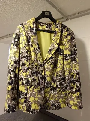 Damen Blazer GINA BENOTTI Gr. 46 schwarz, limette gelb, grau, weiß 