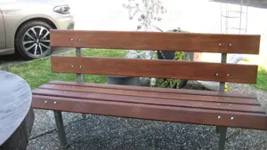 Parkbank aus Hartholz