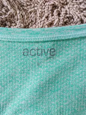 2 Lauf- Sport-Shirt in grün, Größe S 36 Bild 3