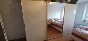 Super Schwebetürenschrank abzugeben 