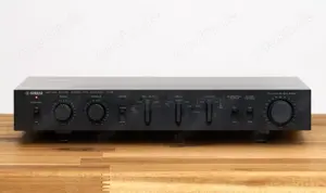 Yamaha C-2a Vintage Stereo Vorverstärker   Preamplifier in schwarz