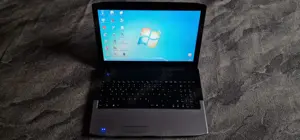 Medion Akoya Laptop  Notebook - Intel Core i3, DVD RW, SSD, WLAN