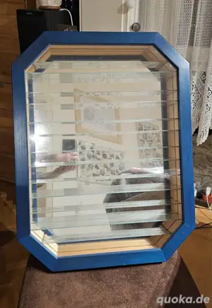 Biete 3 Glasvitrinen für Sammler
