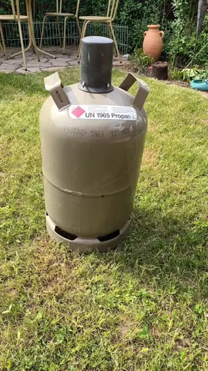 11 kg graue Gasflasche