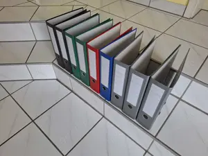 Ordner 9 Bürordner saubere Aktenordner guter Zustand Bild 2