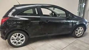 Opel Corsa D 1.2 Satellite Klimaanlage PDC Alufelgen Bild 4