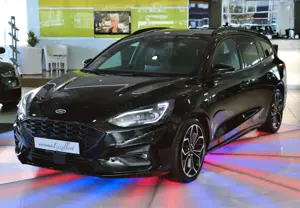 Ford Focus Turnier ST-Line*LEDER*NAVI*LED*KAMERA*ALU*