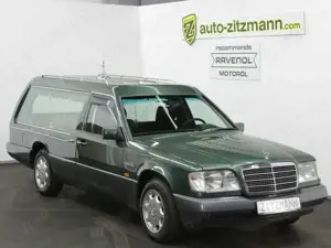 Mercedes-Benz 250 D | PILATO | Bestattungsfahrzeug W124