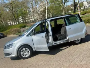 Volkswagen Sharan Comfortline BMT/Start-Stopp DSG Navi PDC 1 Hand Bild 4