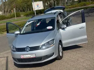 Volkswagen Sharan Comfortline BMT/Start-Stopp DSG Navi PDC 1 Hand Bild 2