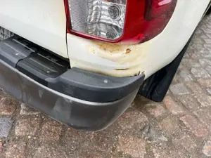 Toyota Hilux Double Cab Duty 4x4 Klima Bild 5