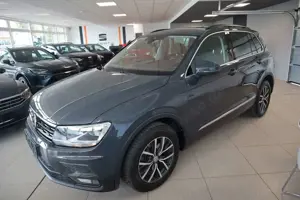 Volkswagen Tiguan R-Line/PDC/FULL LINK/NAVI/DSG