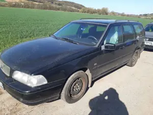 Volvo V70 Kombi Bild 3