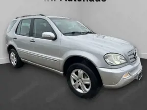 Mercedes-Benz ML 400 CDI Final Edition Bild 3