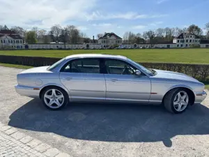 Jaguar XJ XJ Super V8 (LWB) Bild 3