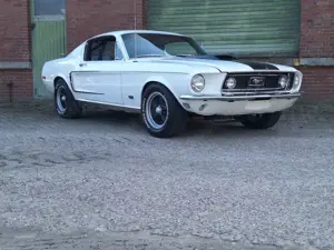 Ford Mustang Fastback 390 GT