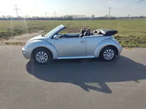 Volkswagen New Beetle Cabriolet 1.4 Neues Verdeck