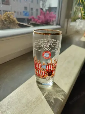Verschiedene Gläser aus Haushaltsauflössung