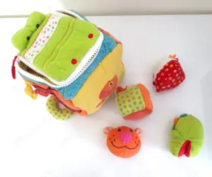 Marke Lilliputiens Kinder-Spielzeug Würfel Tiere , vollständig und unbeschädigt 