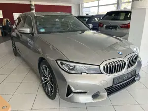 BMW 330 dA BMW-Individual/LivePRO/1Hd/Unfallfrei/HiFi