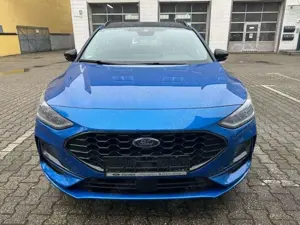 Ford Focus Turnier 1.0 EcoBoost Automatik ST-Line X Bild 3