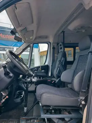 Fiat Ducato Kombi 130 Paravan Space Drive 2 Rollstuhl Bild 5