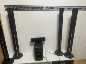 Heimkino älteres Modell mit gutem Sound teilweise ohne Kabel