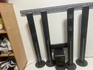 Heimkino älteres Modell mit gutem Sound teilweise ohne Kabel Bild 4