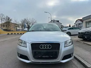 Audi A3 Sportback 1.4 TFSI Automatik 48,878KM Bild 2