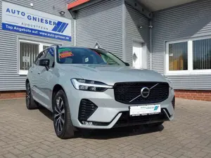 Volvo XC60 B4 D 2WD Plus Dark ACC/LED/SHZ/PDC/NAV/KAM 145 ...