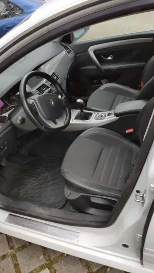 Renault Laguna Laguna Grandtour dCi 110 FAP Dynamique Bild 5 Renault Laguna Laguna Grandtour dCi 110 FAP Dynamique Bild 5