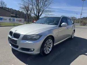 BMW 320 320d xDrive Automatik / Navi / Xenon