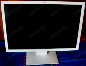 Fujitsu Monitor Bildschirm 24 Zoll defekt Bastler Ersatzteilspender     zteilspend Bild 2