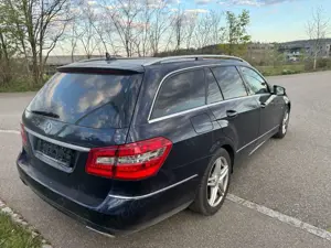 Mercedes-Benz E 250 E 250 CDI 4Matic /Unfall/ Fahrbereit Bild 4